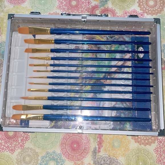 Royal & Langnickel Essentials Acrylic Art Set in Metal Case - NWT - Picture 2 of 4